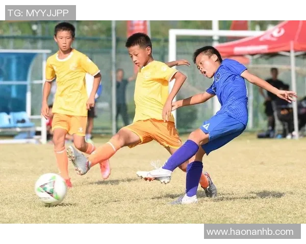 鑫晶足球引领青少年足球热潮助力中国足球未来发展